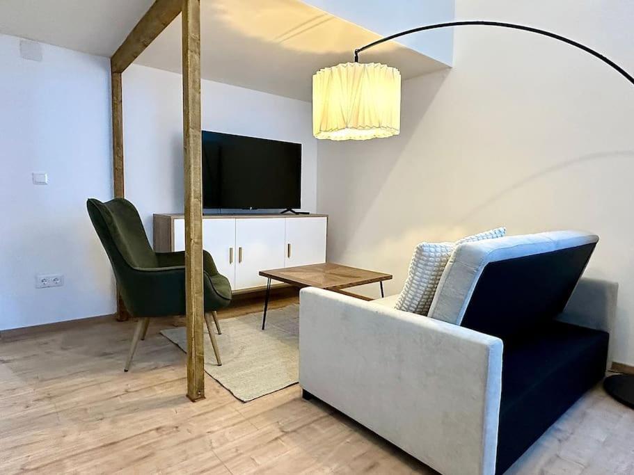 Chic 1Br Apartment - Directly Near Schoenbrunn Wien Eksteriør bilde