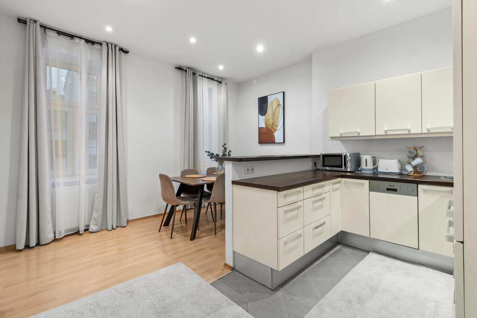 Chic 1Br Apartment - Directly Near Schoenbrunn Wien Eksteriør bilde